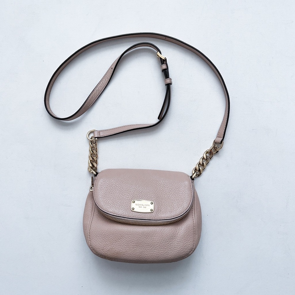 Michael Kors Bedford Pale Pink Pebbled Leather Gold Tone Chain Crossbody Bag